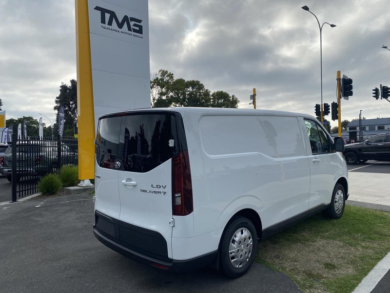 2025 LDV Deliver 7 2.0 Turbo Diesel. 8 Speed ZF... image 5
