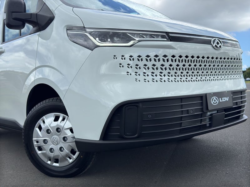 2025 LDV Deliver 7 DEMO - SWB image 2