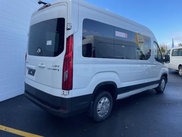 2025 LDV Deliver 9 2.0 TD Auto 12 Seat Mini Bus image 2