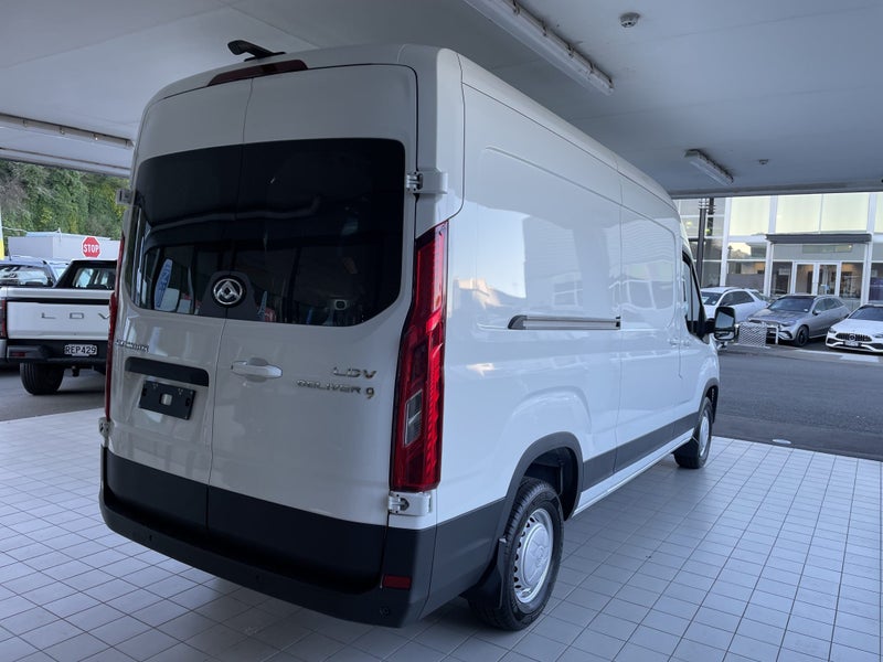 2025 LDV Deliver 9 Bigger DD Auto 2.0 DT NZ NEW image 3