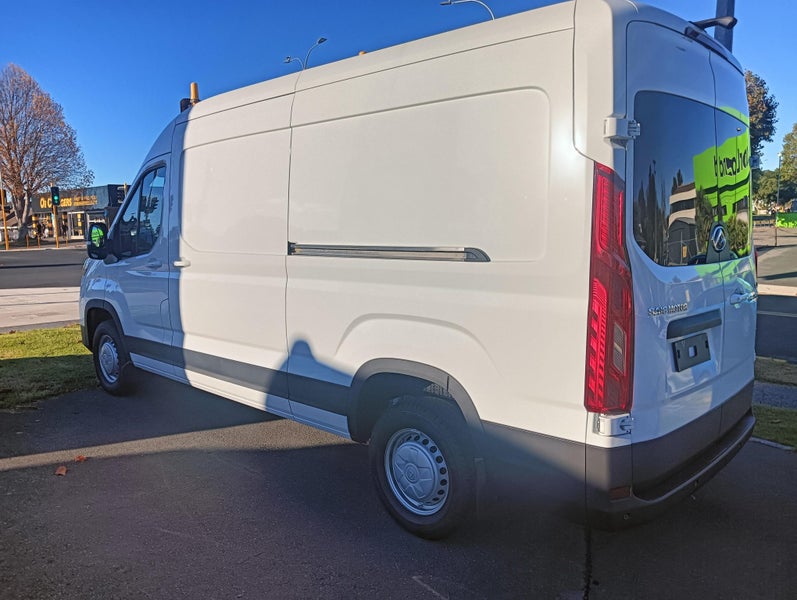 2025 LDV Deliver 9 Bigger Double Door 2.0 Litre... image 5