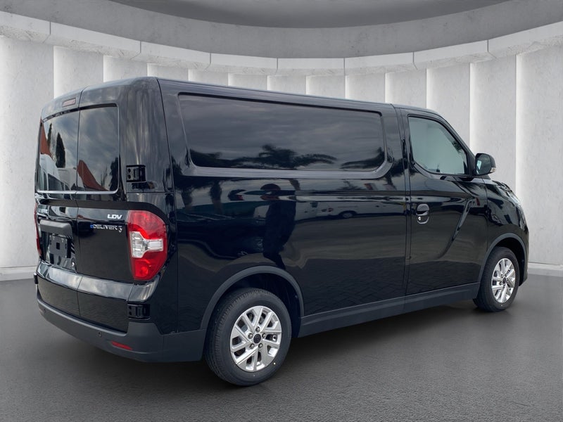 2025 LDV eDeliver 3 EV VAN - 50.23KW- BRAND NEW! image 3