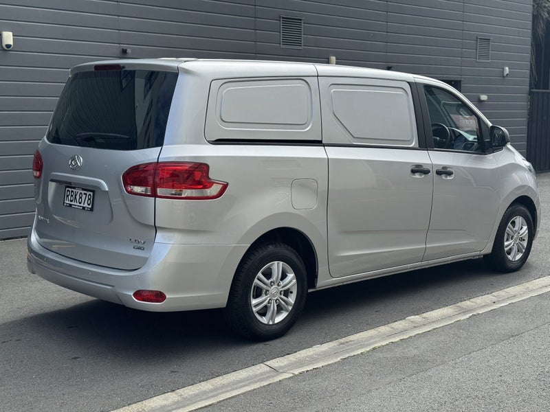 2025 LDV G10 Cargo Diesel Auto image 4