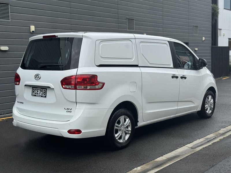 2025 LDV G10 Tgi Auto image 4