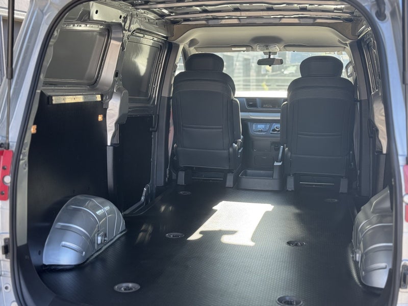 2025 LDV G10 Tgi Auto image 5