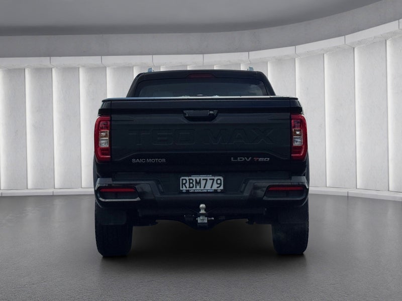 2025 LDV T60 LUX - EX DEMO image 5