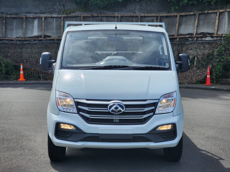 2025 LDV V80 Cab Chs Amt image 3
