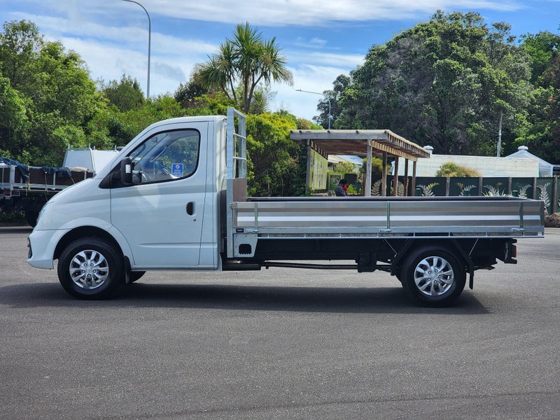 2025 LDV V80 Cab Chs Amt image 4