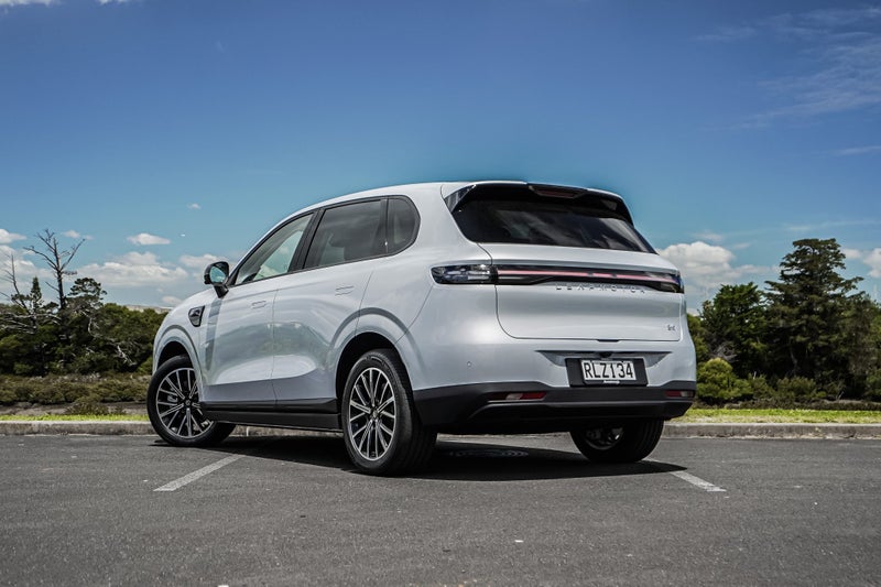 2025 Leapmotor B10 Brand NEW Full EV 434 km WLT... image 3