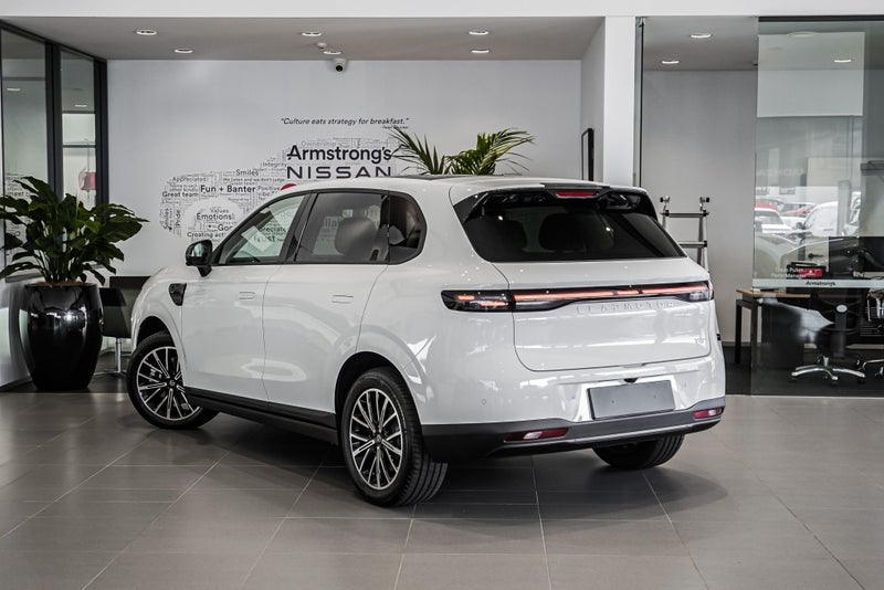 2025 Leapmotor B10 Brand NEW Full EV 434 km WLT... image 2