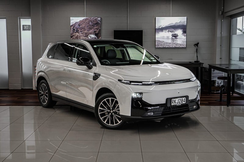 2025 Leapmotor B10 Design 67Kwh/Ev/At image 1