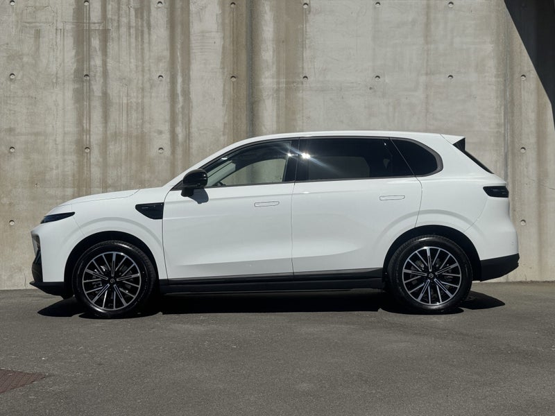 2025 Leapmotor B10 Design 67Kwh/Ev/At image 4