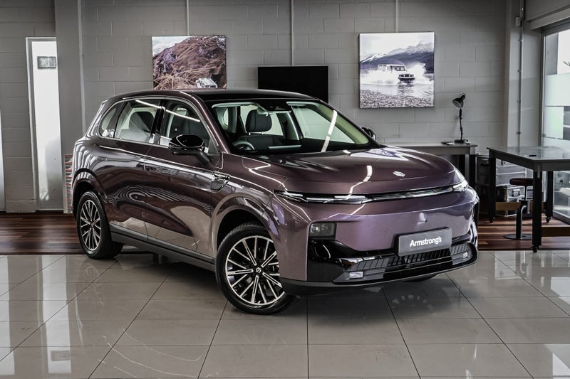 2025 Leapmotor B10 Life 56Kwh/Ev/At image 1