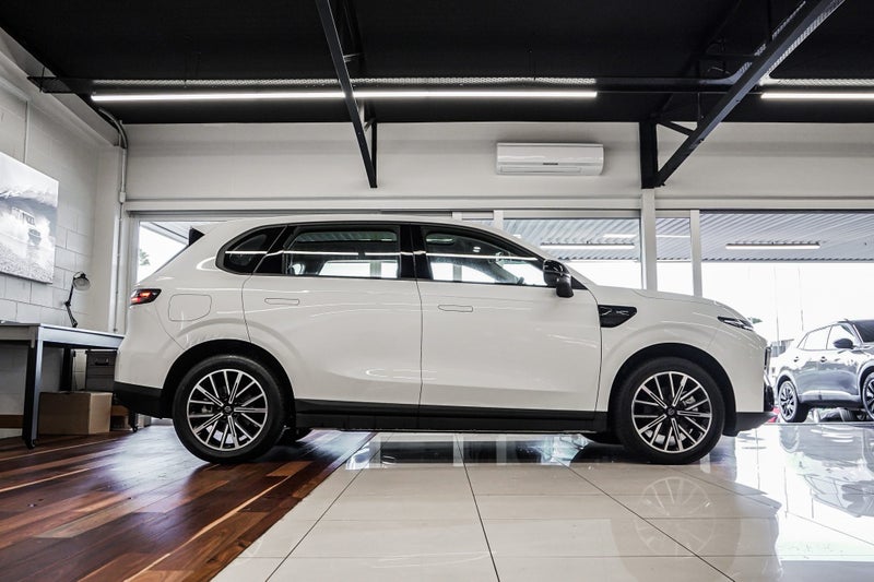 2025 Leapmotor B10 Life 56Kwh/Ev/At image 3