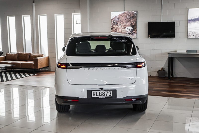 2025 Leapmotor B10 Life 56Kwh/Ev/At image 5