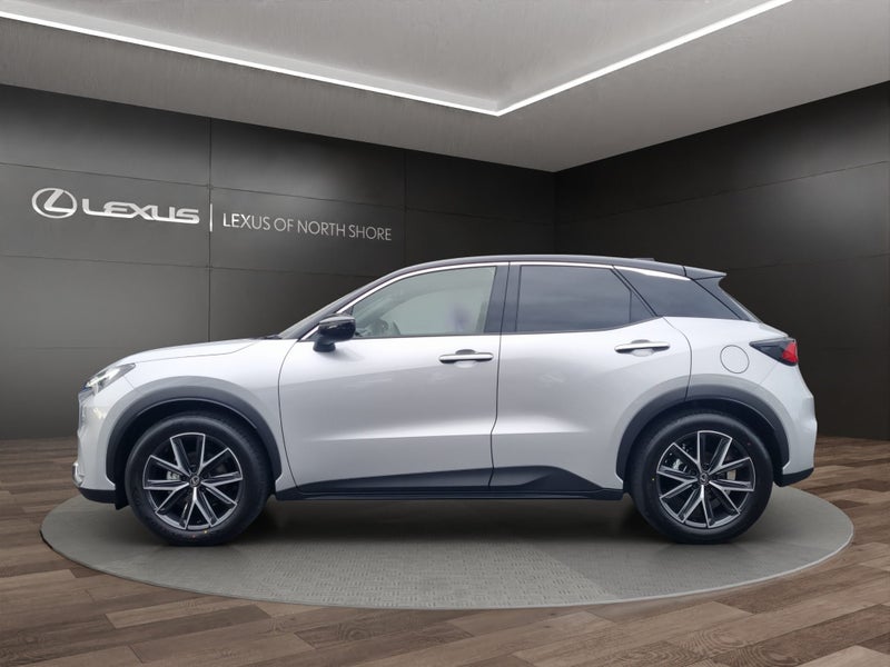 2025 Lexus LBX 1.5L Hybrid FWD SUV image 4