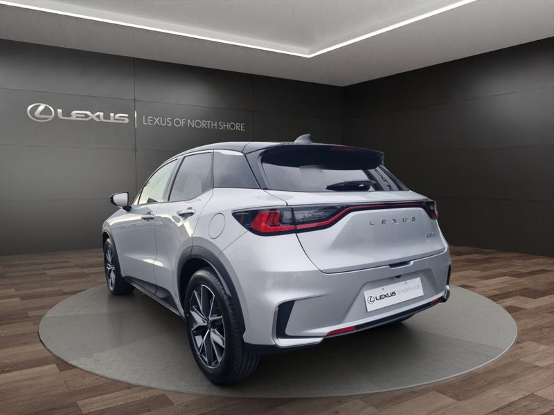2025 Lexus LBX 1.5L Hybrid FWD SUV image 5