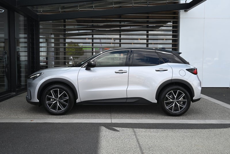 2025 Lexus LBX Active 1.5L Hybrid image 5