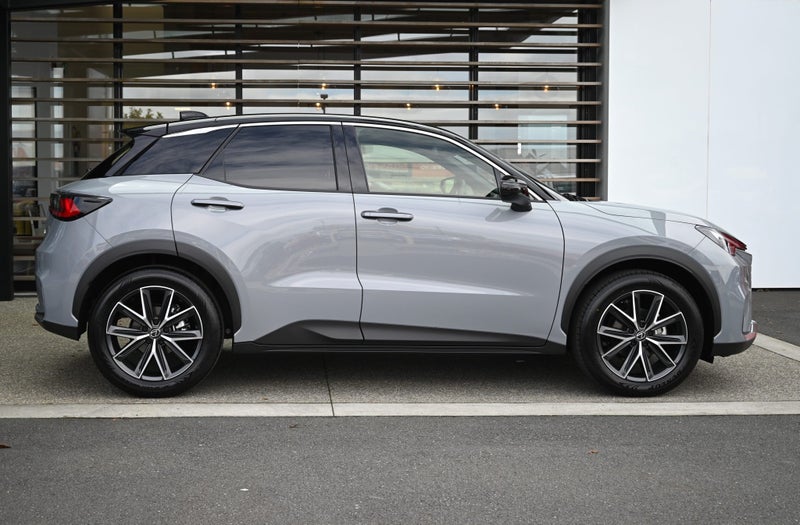 2025 Lexus LBX Active 1.5P image 2