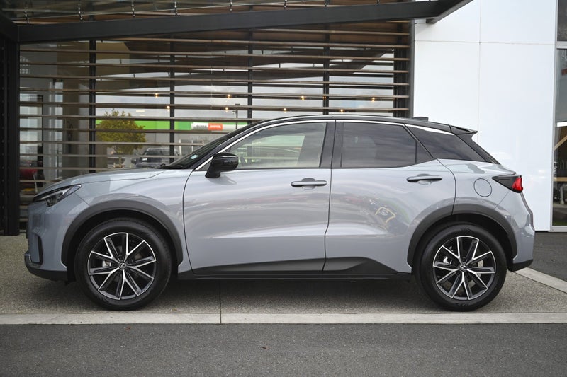 2025 Lexus LBX Active 1.5P image 4