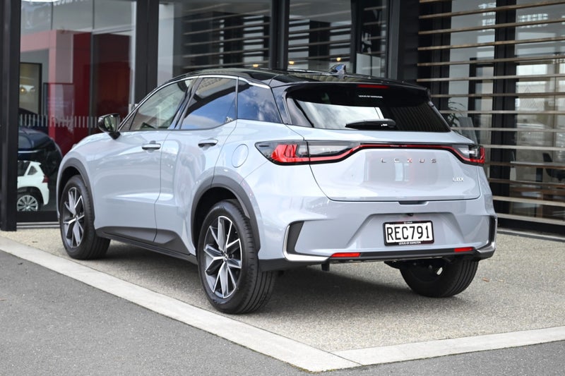 2025 Lexus LBX Active 1.5P image 5