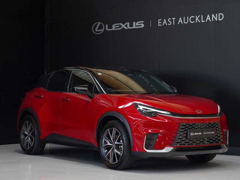 2025 Lexus LBX Active 1.5P HEV ECVT FWD image 1