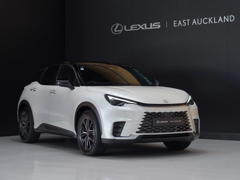 2025 Lexus LBX Active 1.5P HEV ECVT FWD image 1