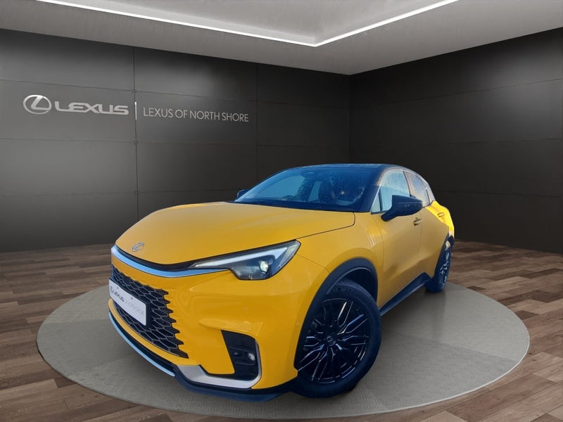 2025 Lexus LBX Cool 1.5L Hybrid AWD SUV image 3