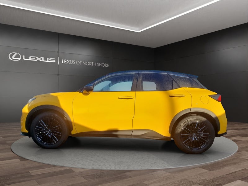 2025 Lexus LBX Cool 1.5L Hybrid AWD SUV image 4