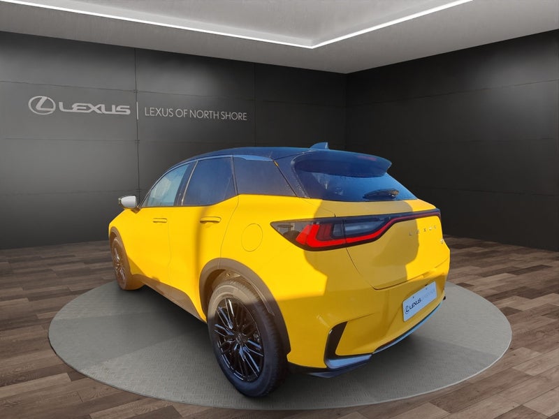 2025 Lexus LBX Cool 1.5L Hybrid AWD SUV image 5