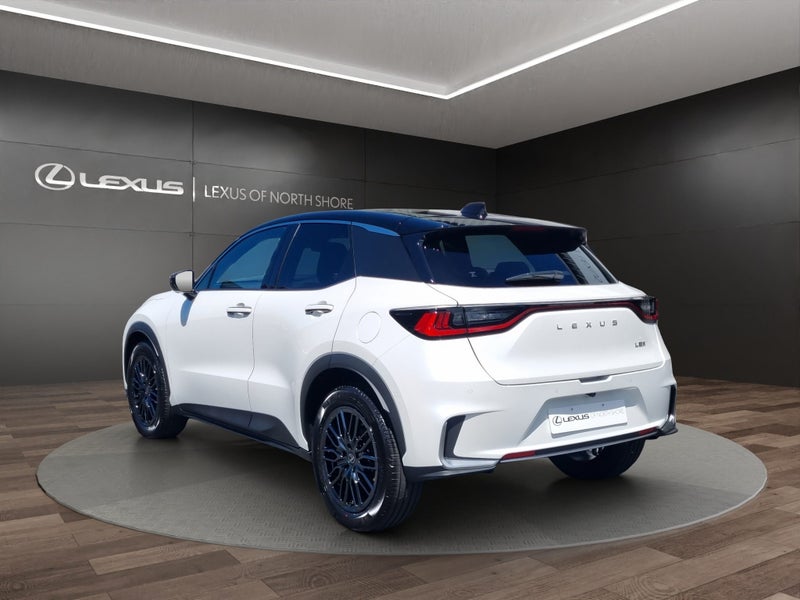 2025 Lexus LBX Cool 1.5L Hybrid FWD SUV image 5