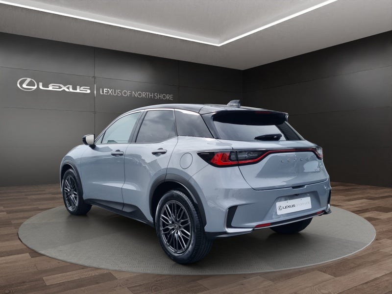 2025 Lexus LBX Cool 1.5L Hybrid FWD SUV image 5