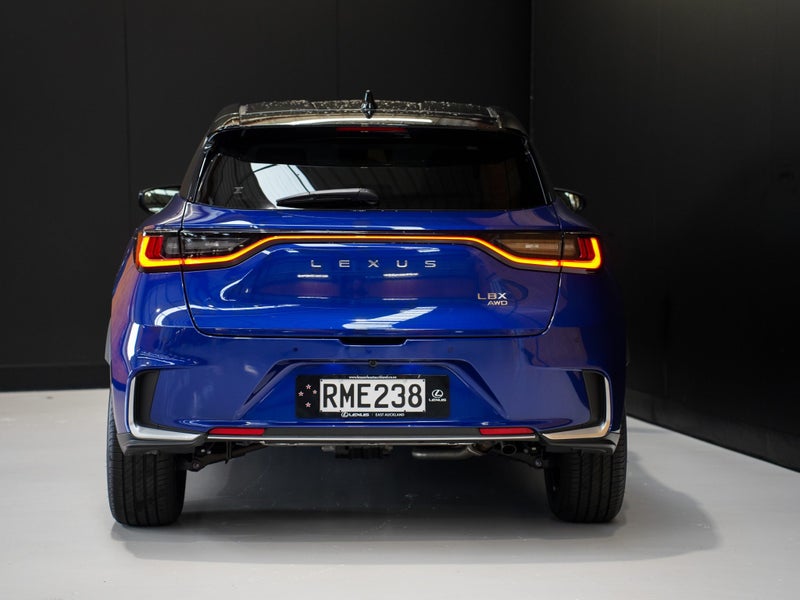 2025 Lexus LBX Cool 1.5P HEV ECVT AWD SUV/5D/5S image 5