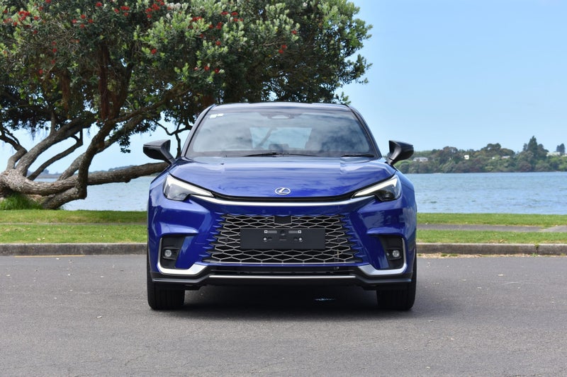 2025 Lexus LBX Cool 1.5P HEV ECVT FWD SUV image 4