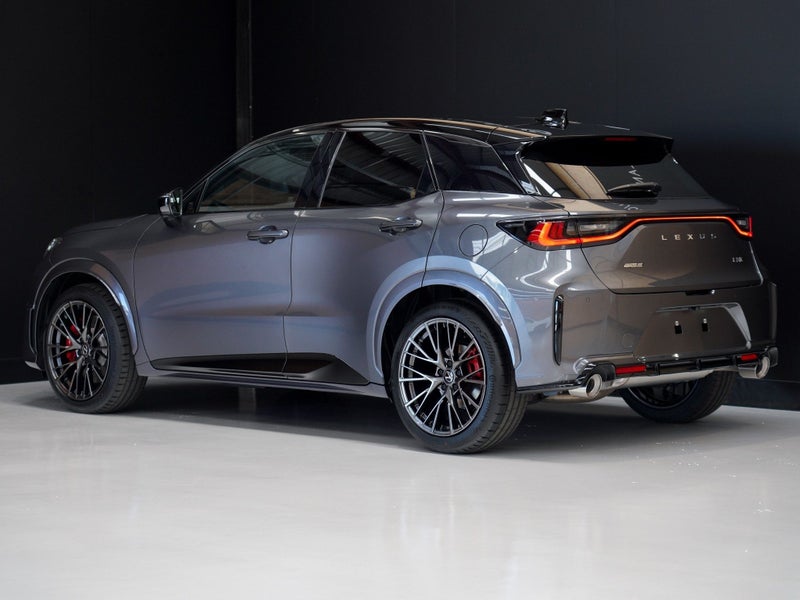 2025 Lexus LBX Morizo RR 1.6PT 8AT AWD image 5