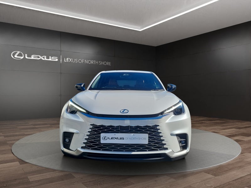 2025 Lexus LBX Relax 1.5L Hybrid FWD SUV image 2