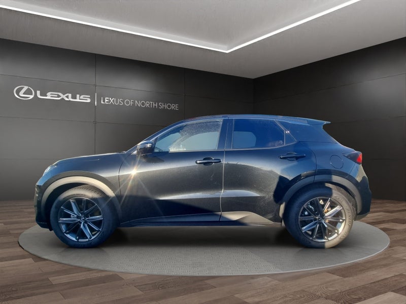 2025 Lexus LBX Relax 1.5L Hybrid FWD SUV image 4