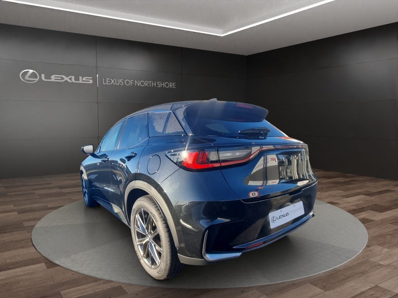 2025 Lexus LBX Relax 1.5L Hybrid FWD SUV image 5