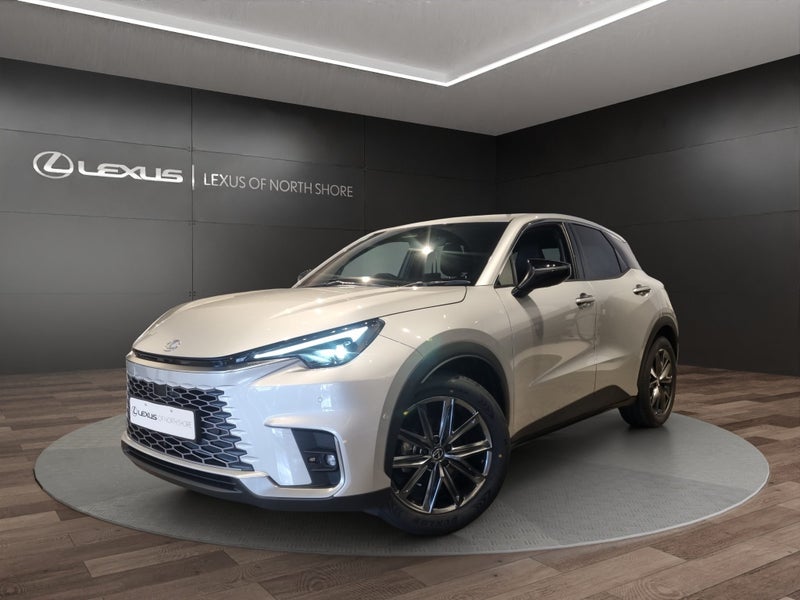 2025 Lexus LBX Relax 1.5L Hybrid FWD SUV image 3