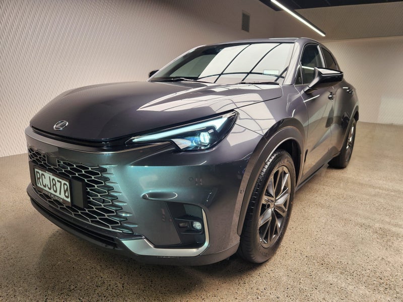 2025 Lexus LBX Relax 1.5P HEV ECVT FWD image 1