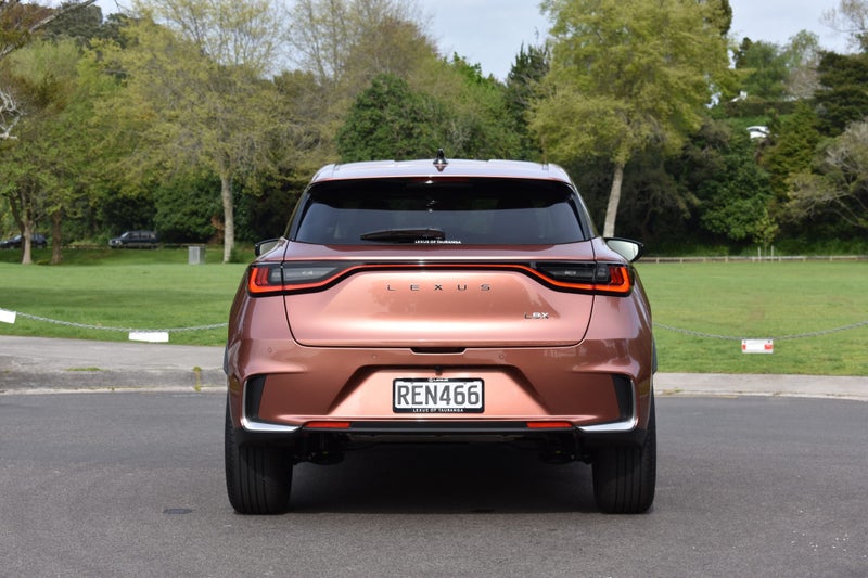 2025 Lexus LBX Relax 1.5P HEV ECVT FWD SUV/5D/5... image 5