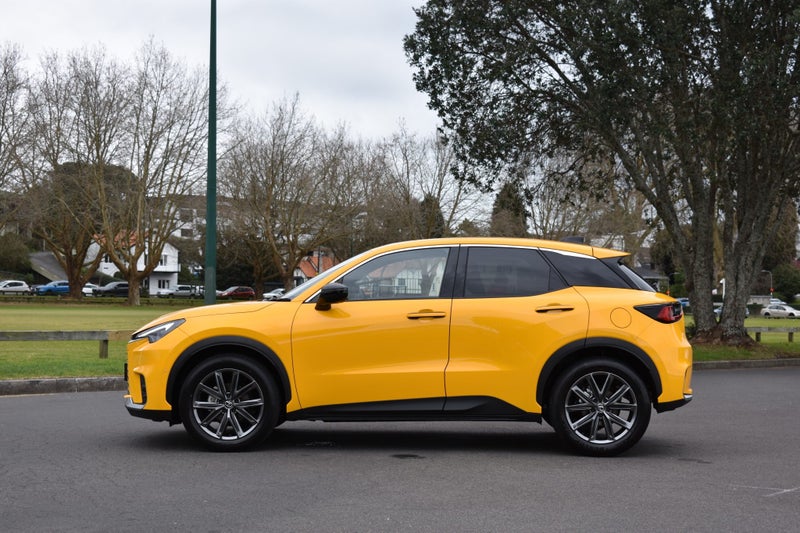 2025 Lexus LBX Relax 1.5P HEV ECVT FWD SUV (LBX... image 3