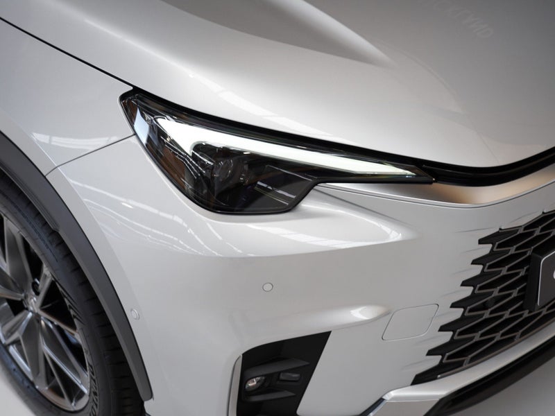 2025 Lexus LBX Relax 1.5Ph/4Wd/Cvt image 5
