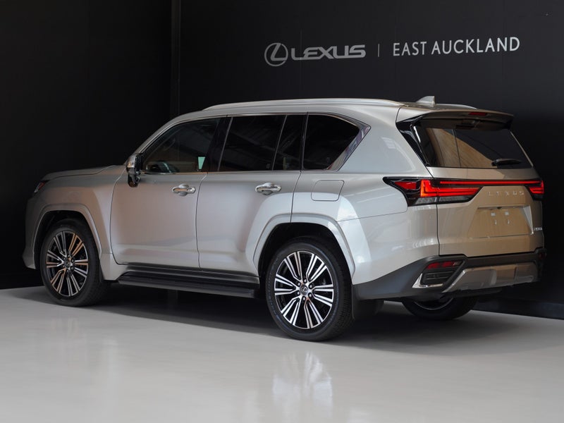 2025 Lexus LX 500d 500D Limited 3.3Dt image 2