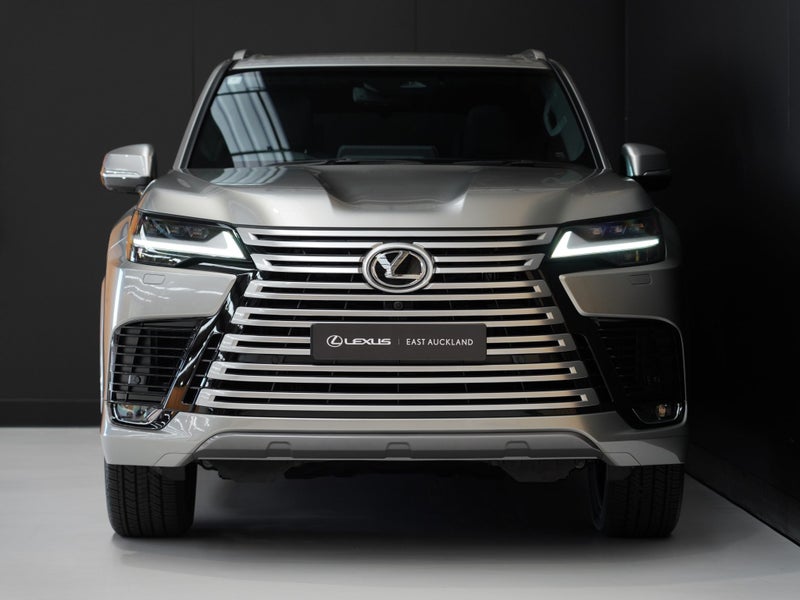 2025 Lexus LX 500d 500D Limited 3.3Dt image 4