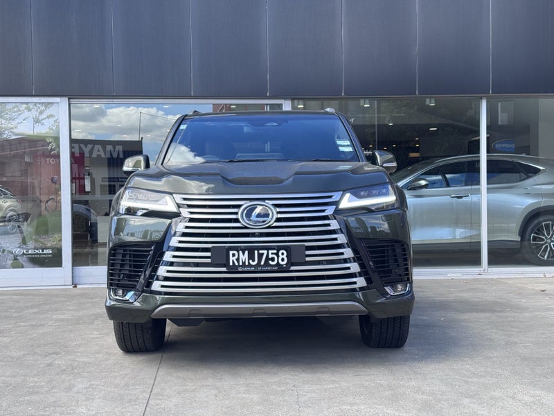 2025 Lexus LX 500d 500D Limited 3.3Dt image 3