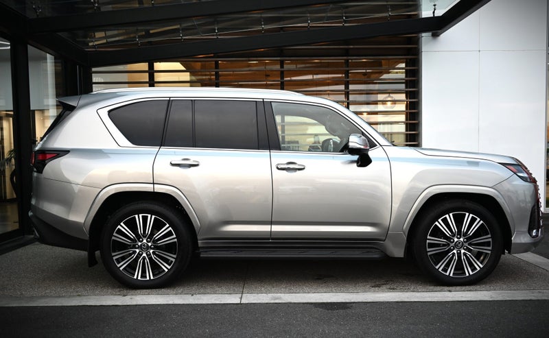 2025 Lexus LX 500d 500D Limited 3.4 Diesel Twin... image 2