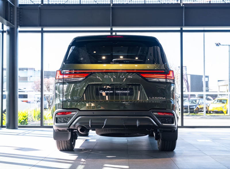 2025 Lexus LX 500d F Sport 3.3L Turbo Diesel 10... image 5