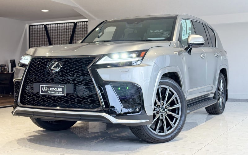 2025 Lexus LX 500d F Sport 3.3L Twin Turbo 4WD image 3
