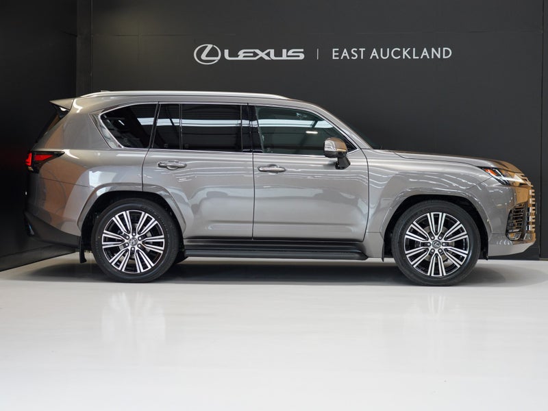 2025 Lexus LX 500d Limited 3.3DT 10AT 4WD image 3